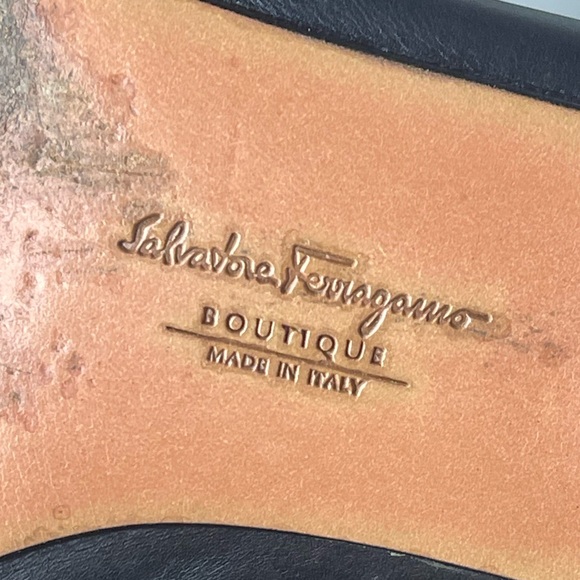 Vintage Preloved Classic Salvatore Ferragamo Vara Bow Leather Heel Shoes - Picture 14 of 17